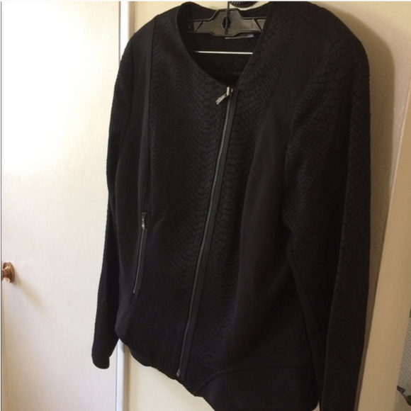 NWOT T TAHARI Unique 2 piece suit - Picture 3 of 4